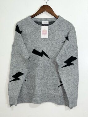 On You Gray Lightning Bolt Knit Sweater Crewneck Soft Oversized Size Small
